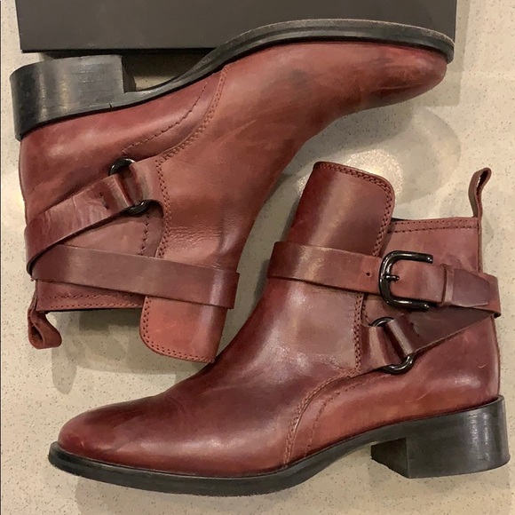 Alexander McQueen Bridal Ankle Boot - Picture 3 of 7